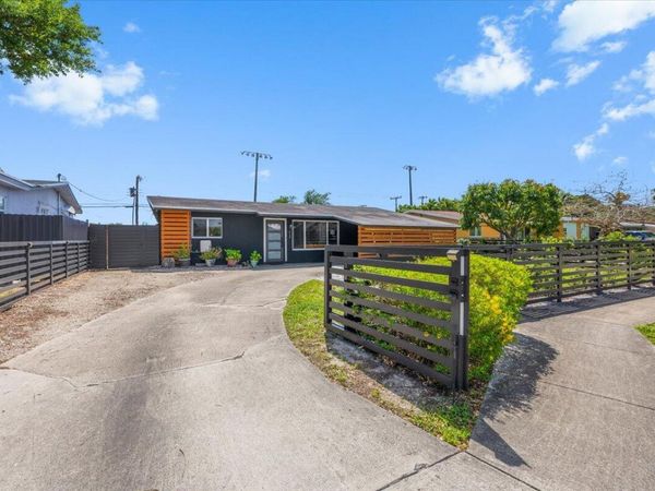 1716 SW 43rd Avenue, Fort Lauderdale, FL 33317