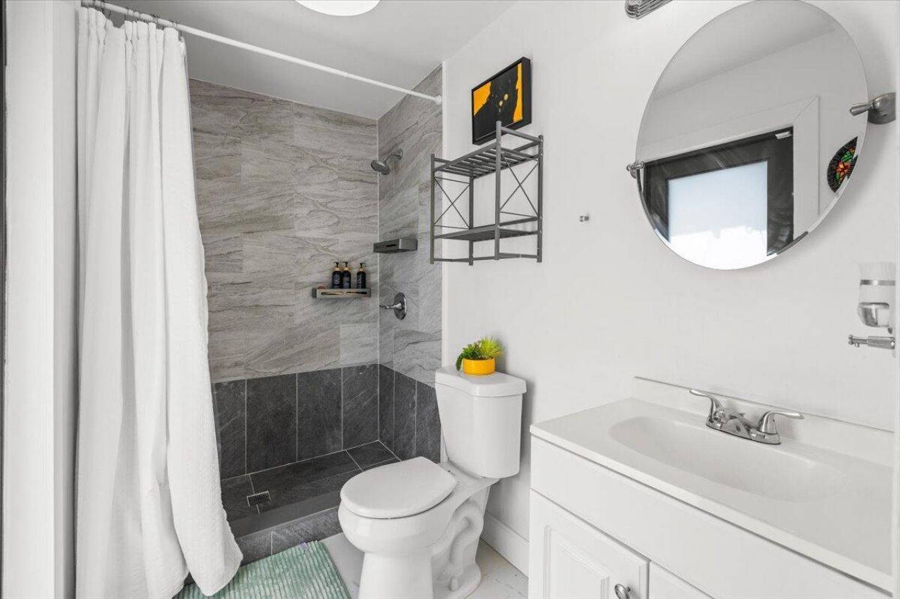 1716 SW 43rd Avenue, Fort Lauderdale, FL 33317 Photo