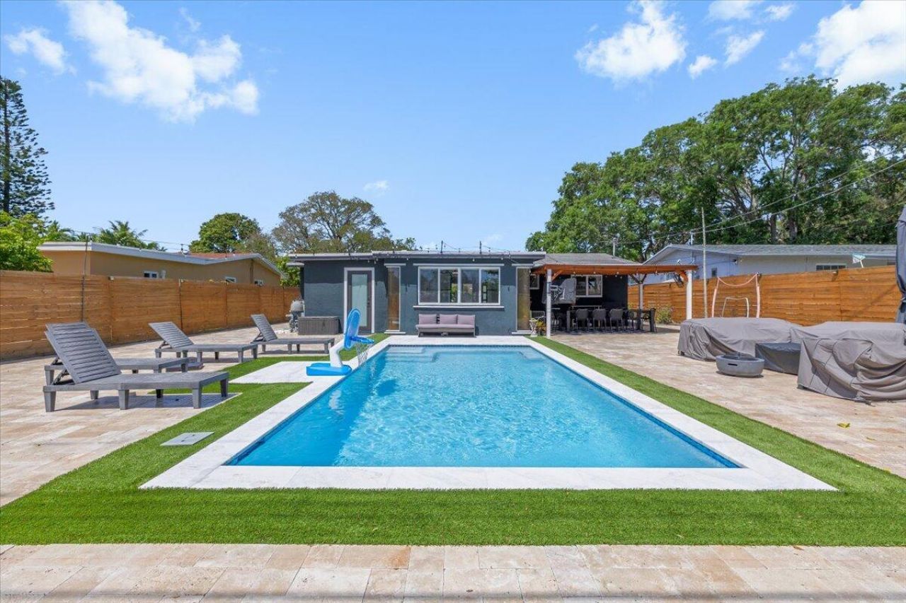 1716 SW 43rd Avenue, Fort Lauderdale, FL 33317 Photo