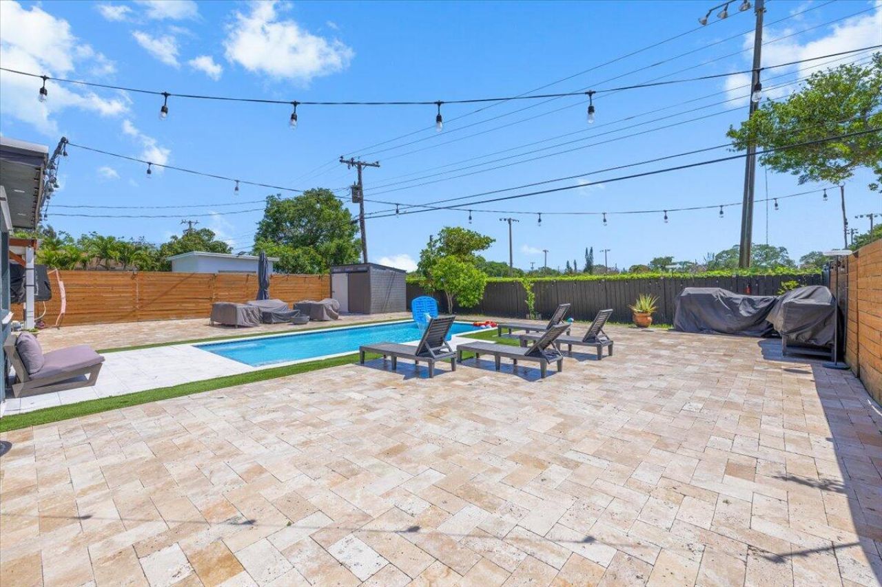 1716 SW 43rd Avenue, Fort Lauderdale, FL 33317 Photo