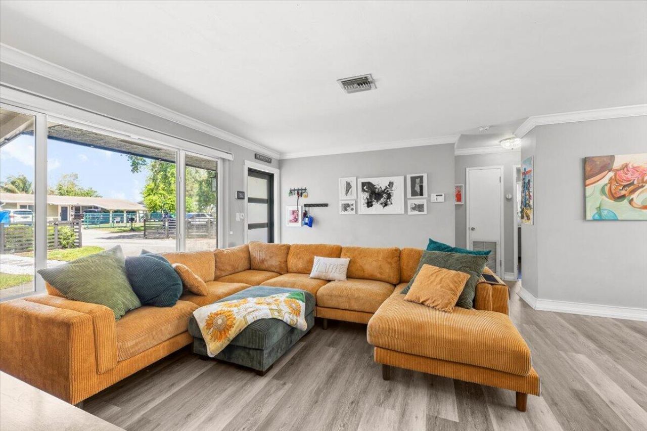 1716 SW 43rd Avenue, Fort Lauderdale, FL 33317 Photo