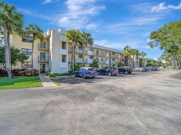 2450 Deer Creek Country Club Blvd, Unit 109-B, Deerfield Beach, FL 33442