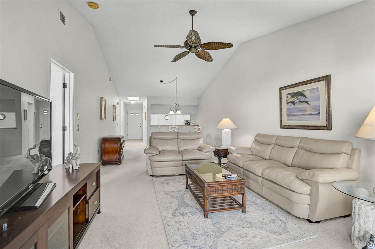 5633 Avista Drive, Unit 5634, Sarasota, FL 34243 Photo