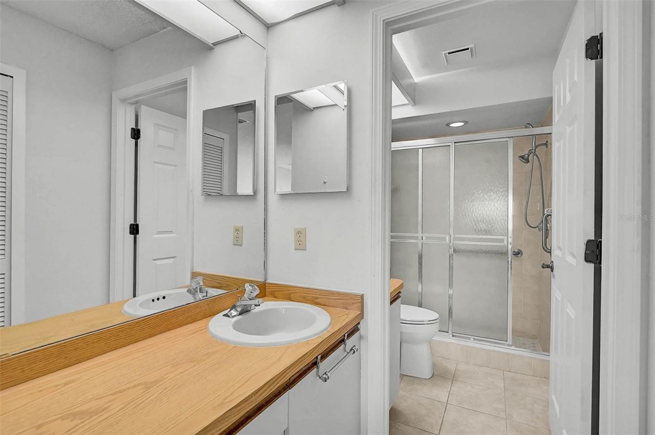 5633 Avista Drive, Unit 5634, Sarasota, FL 34243 Photo