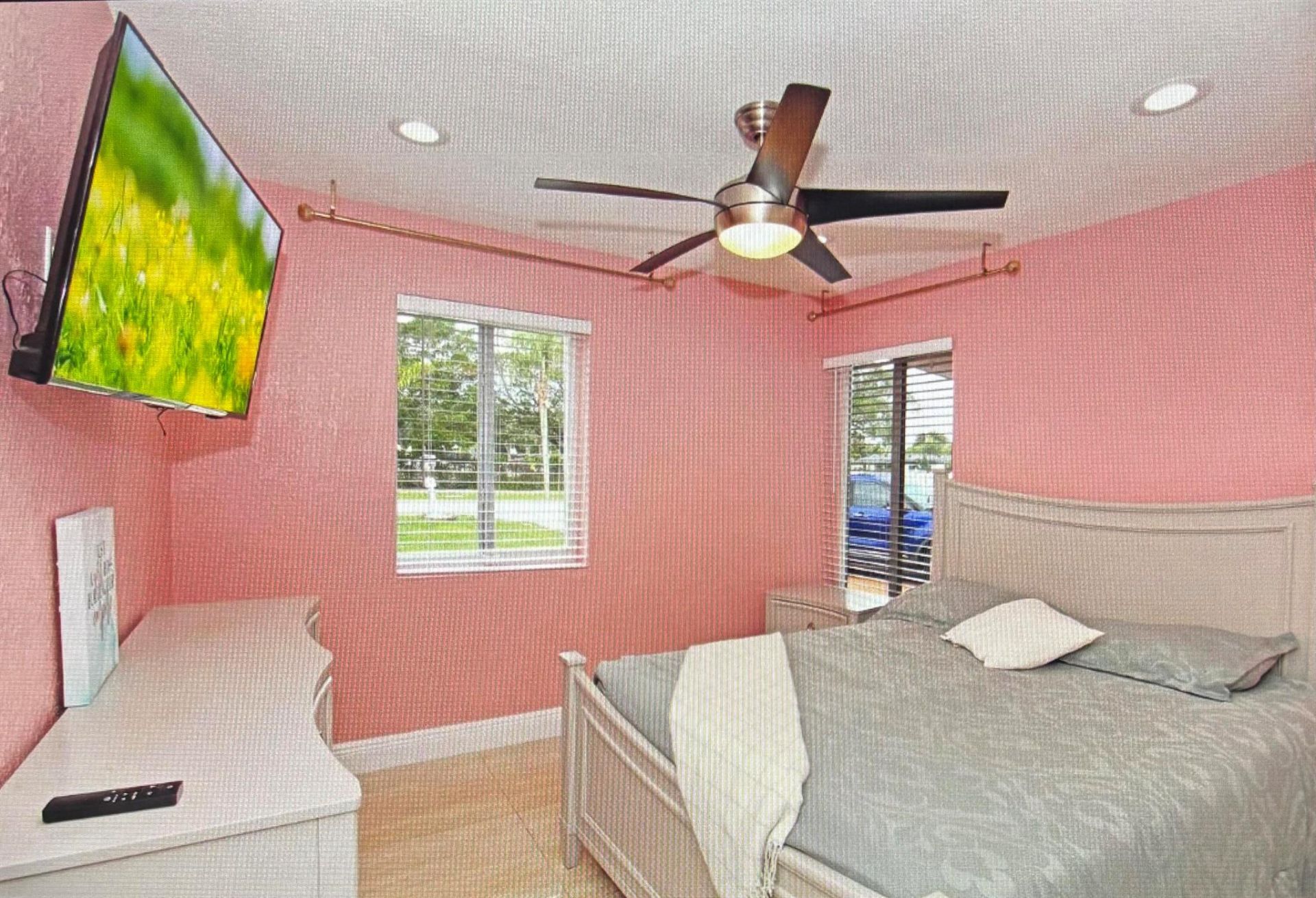 124 Davis Road, Palm Springs, FL 33461 Photo