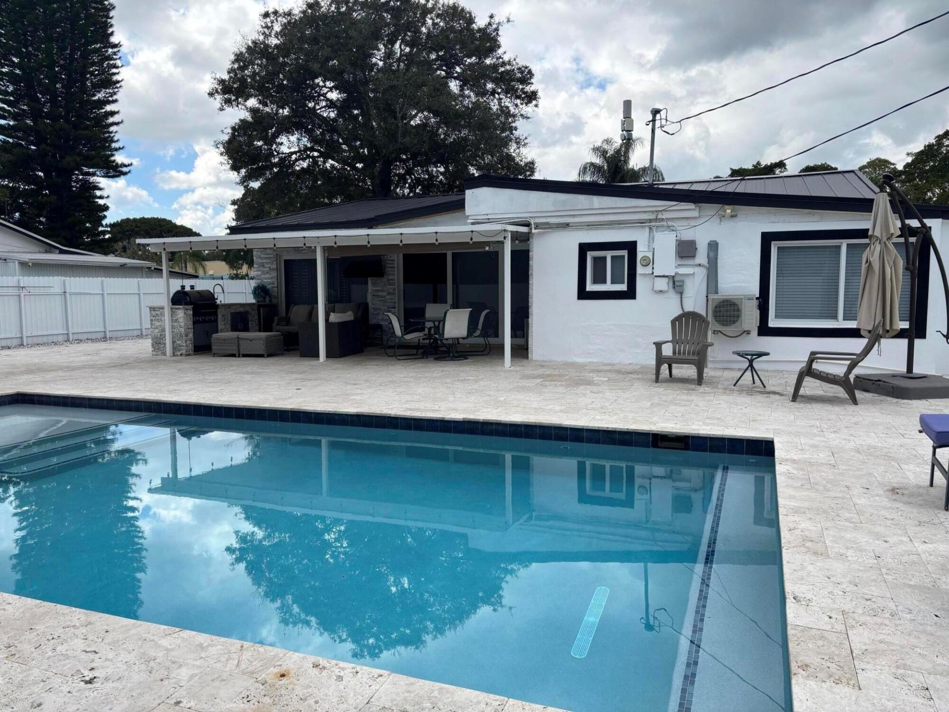 124 Davis Road, Palm Springs, FL 33461 Photo