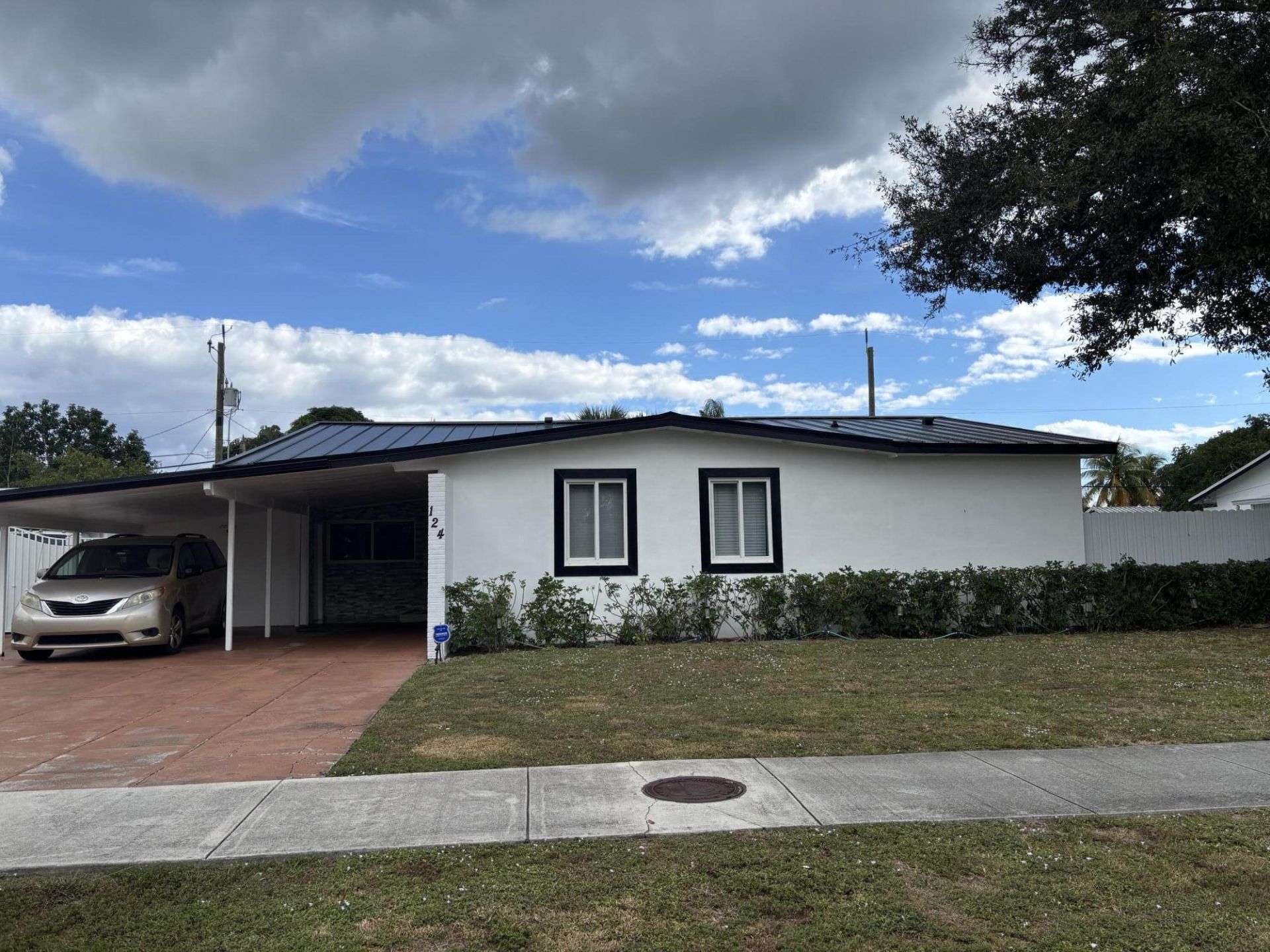 124 Davis Road, Palm Springs, FL 33461 Photo