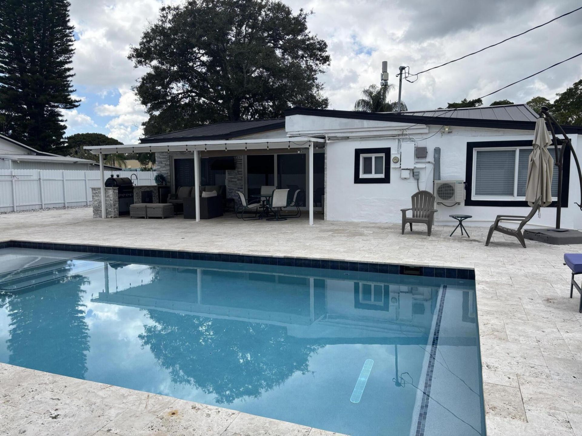 124 Davis Road, Palm Springs, FL 33461 Photo