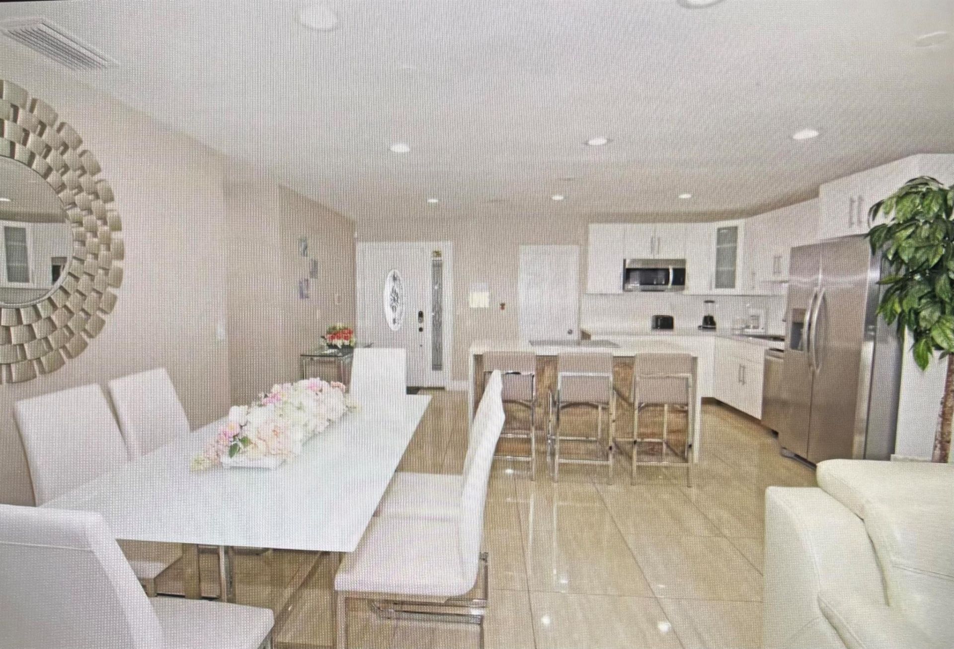 124 Davis Road, Palm Springs, FL 33461 Photo