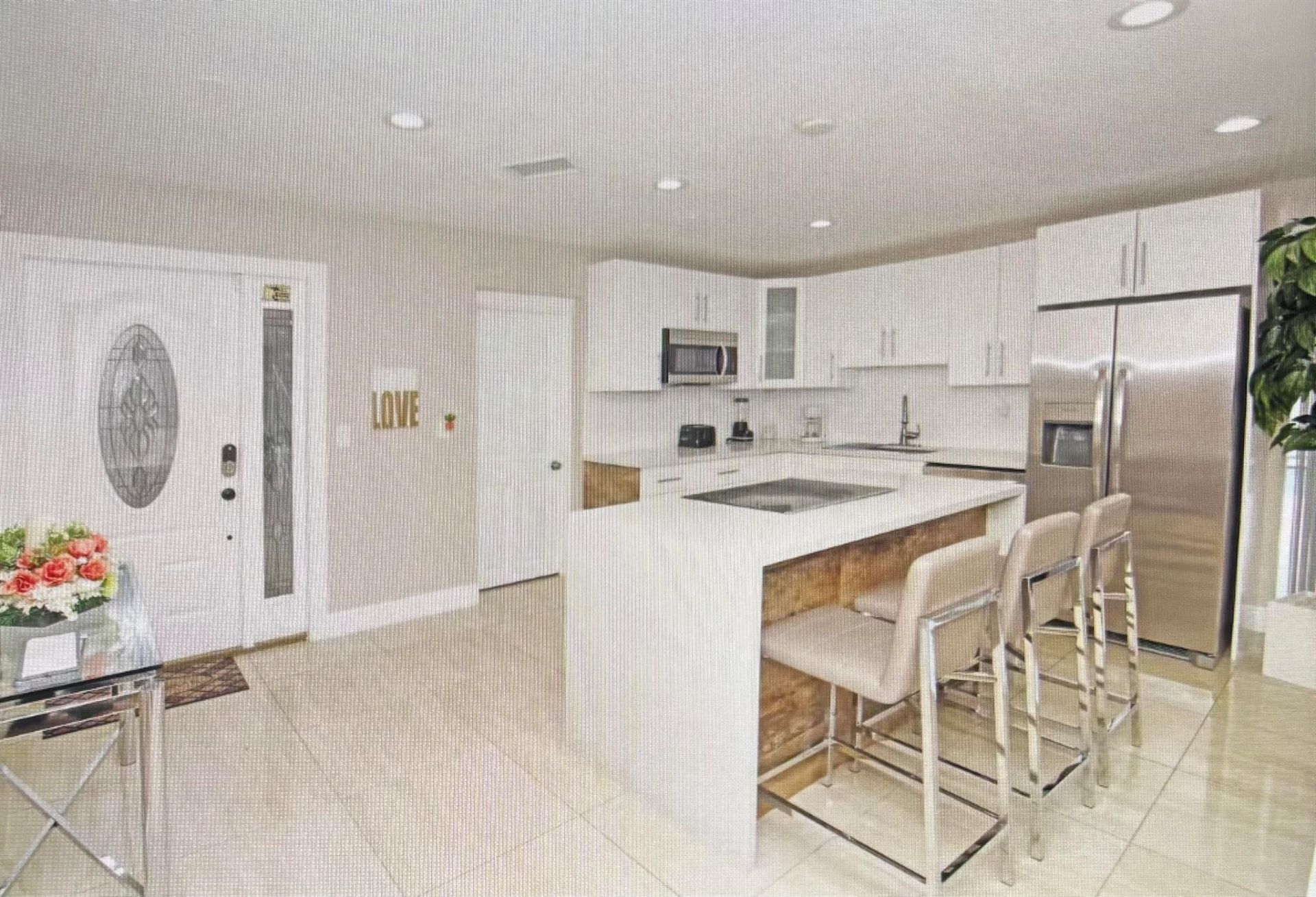 124 Davis Road, Palm Springs, FL 33461 Photo