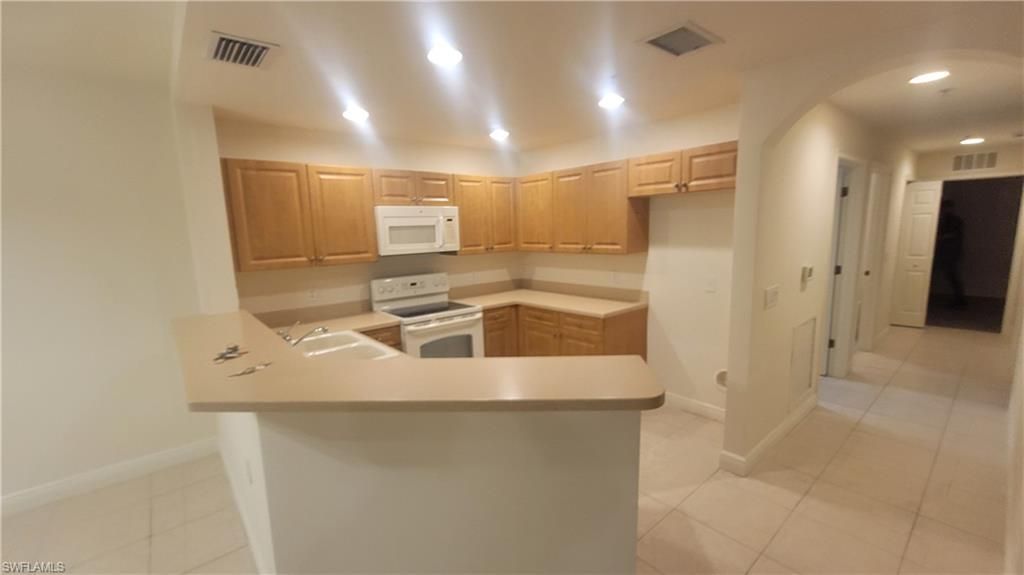 3968 Pomodoro Cir, Unit 204, Cape Coral, FL 33909 Photo