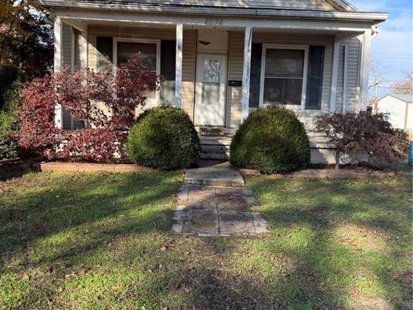 1371 Washington Street, Carlyle, IL 62231