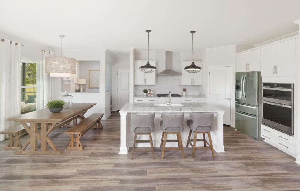 8015 Beeblossom Court Photo 2