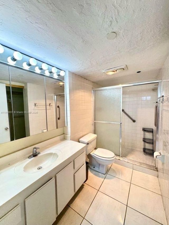 1200 Saint Charles Pl, Unit 218, Pembroke Pines, FL 33026 Photo