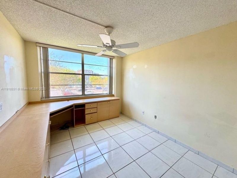 1200 Saint Charles Pl, Unit 218, Pembroke Pines, FL 33026 Photo