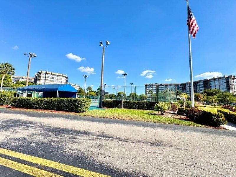 1200 Saint Charles Pl, Unit 218, Pembroke Pines, FL 33026 Photo