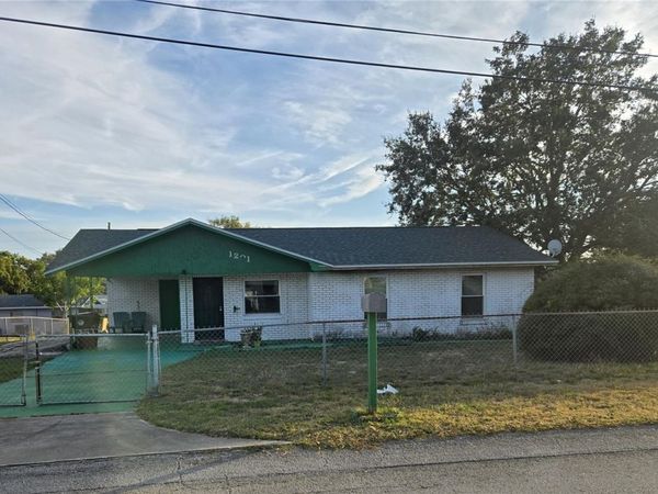 1201 VALENCIA AVENUE, HAINES CITY, FL 33844