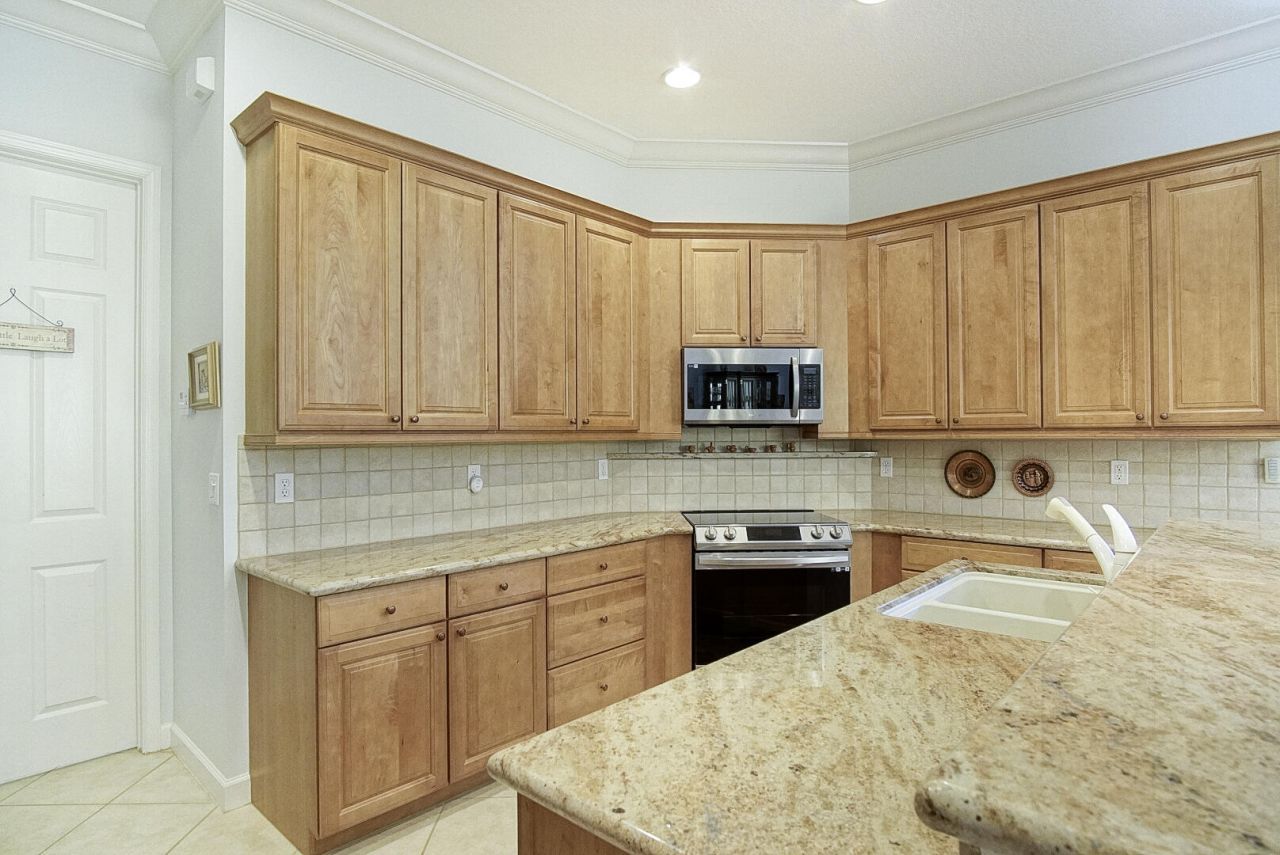 9009 Houndslake Court, Port Saint Lucie, FL 34986 Photo