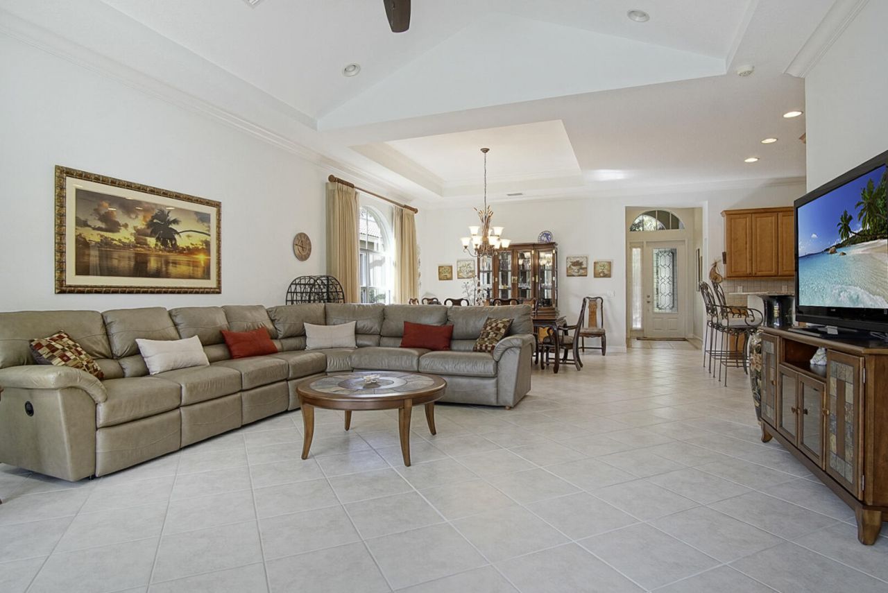 9009 Houndslake Court, Port Saint Lucie, FL 34986 Photo