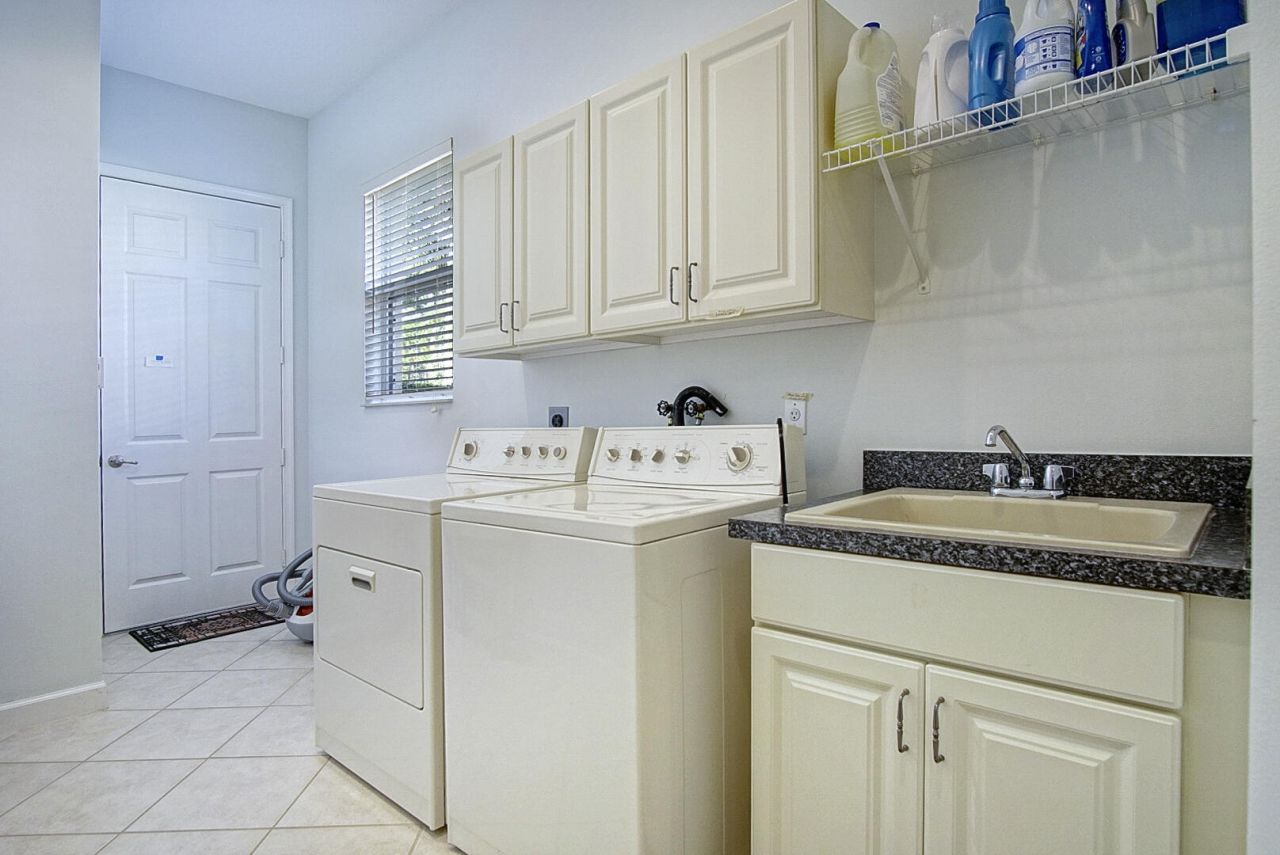 9009 Houndslake Court, Port Saint Lucie, FL 34986 Photo