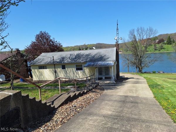 47813 Tomahawk Drive, Negley, OH 44441