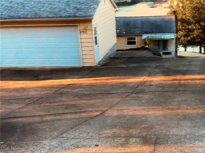 47813 Tomahawk Drive, Negley, OH 44441 Photo 2