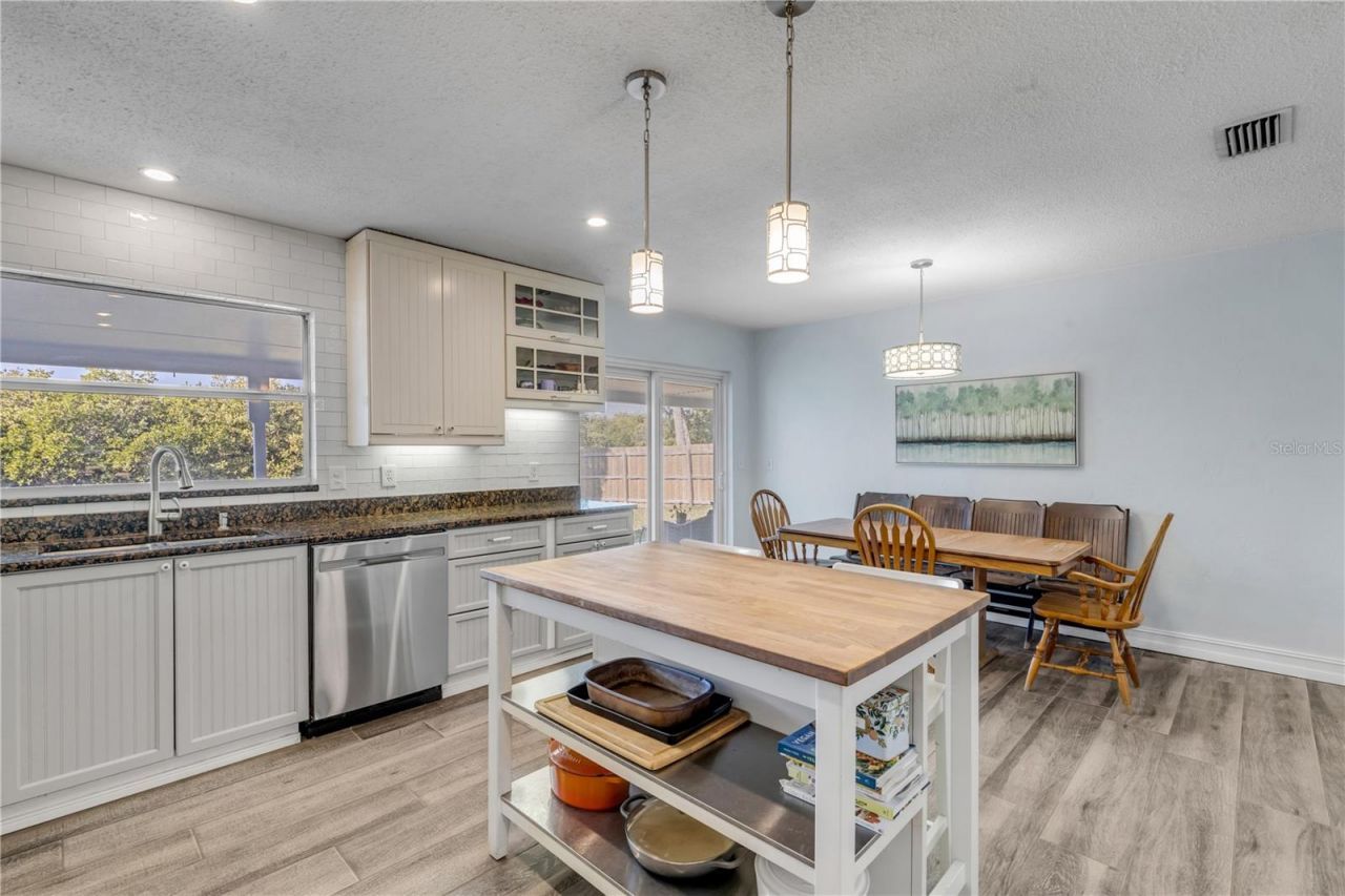4602 Saxon Drive, New Smyrna Beach, FL 32169 Photo