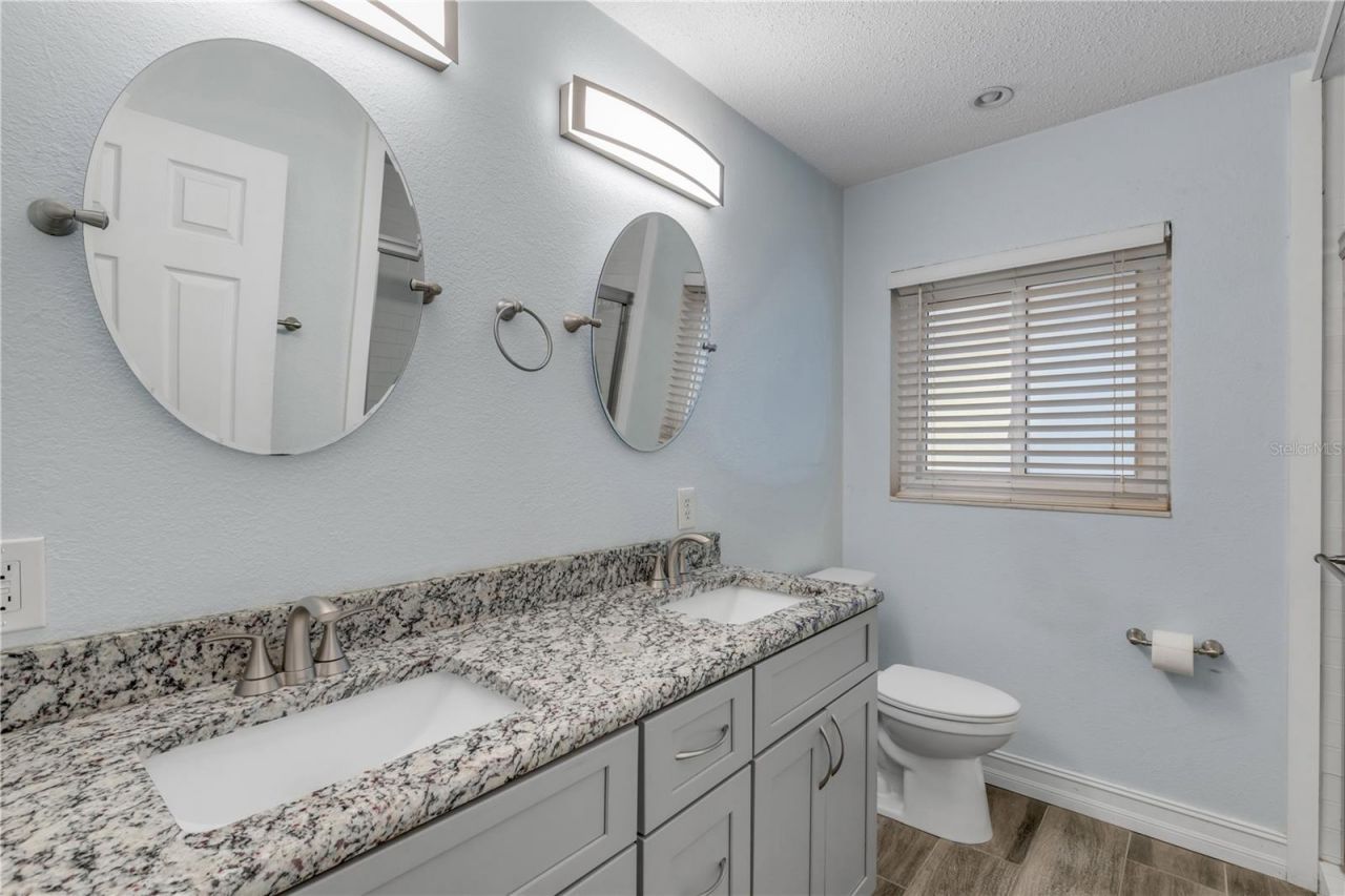 4602 Saxon Drive, New Smyrna Beach, FL 32169 Photo