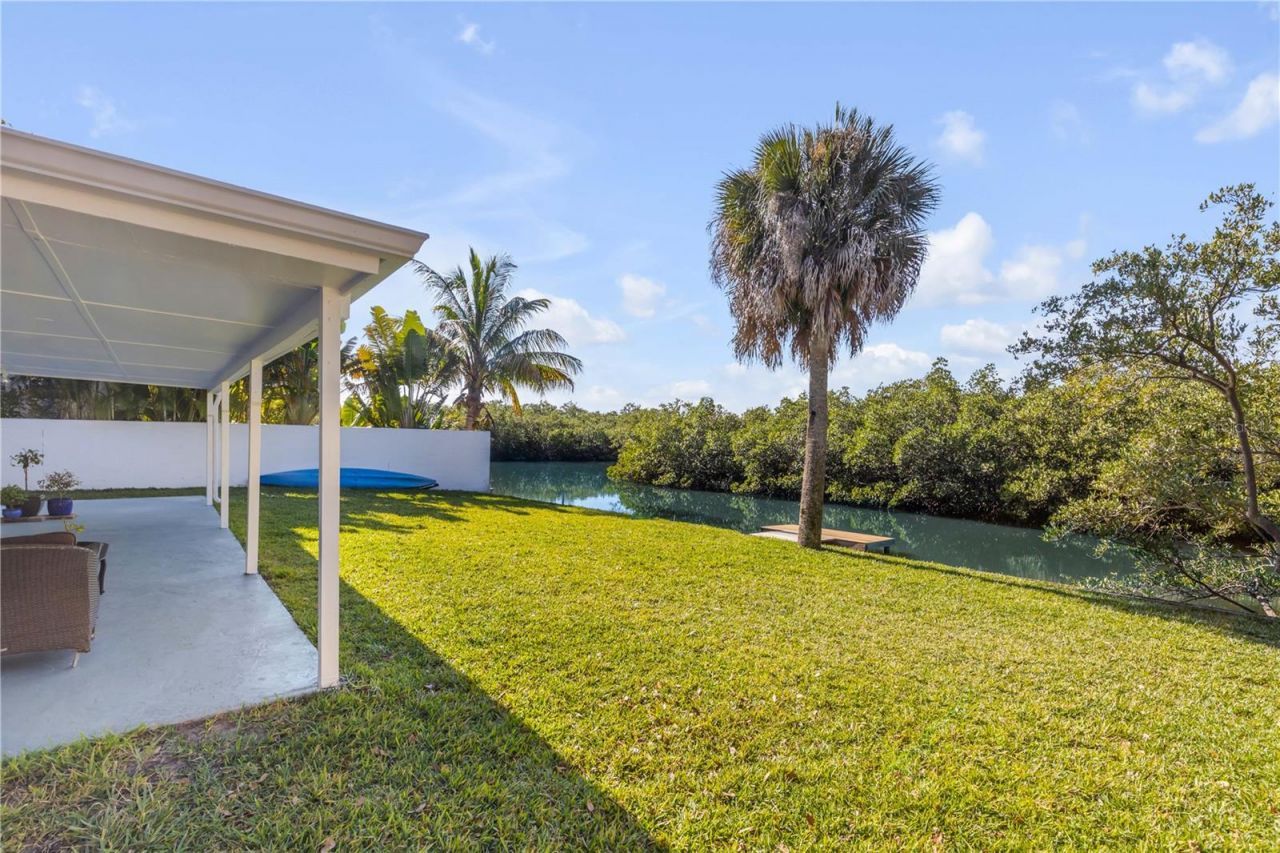 4602 Saxon Drive, New Smyrna Beach, FL 32169 Photo