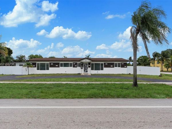 850 SW 31st Ave, Fort Lauderdale, FL 33312