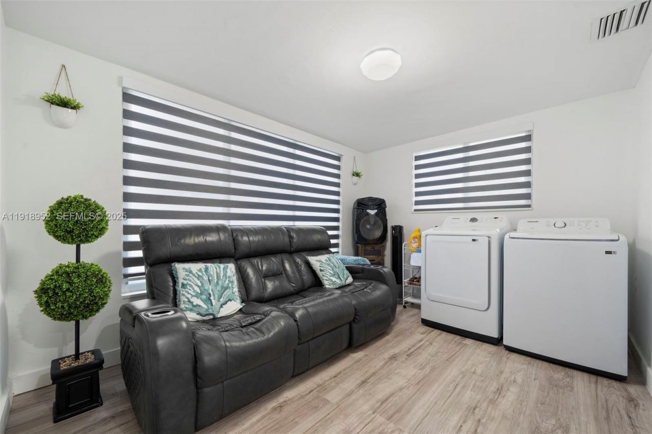 850 SW 31st Ave, Fort Lauderdale, FL 33312 Photo