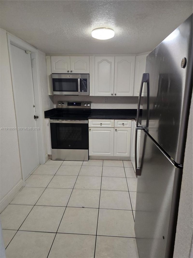 7925 SW 104th St, Unit 201E, Miami, FL 33156 Photo