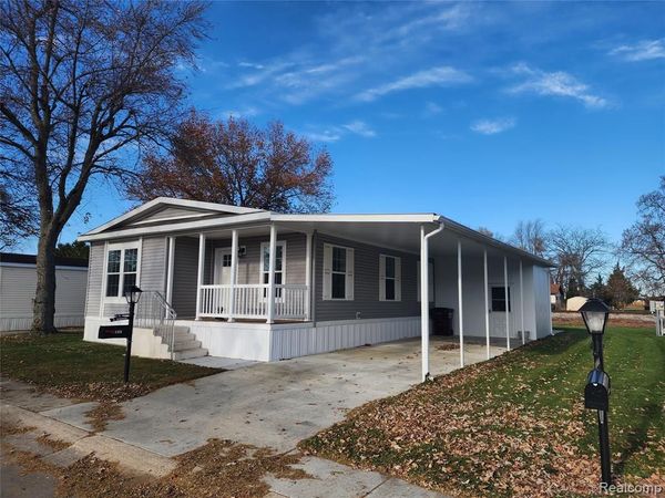 650 W Adrian Street, Blissfield Vlg, MI 49228
