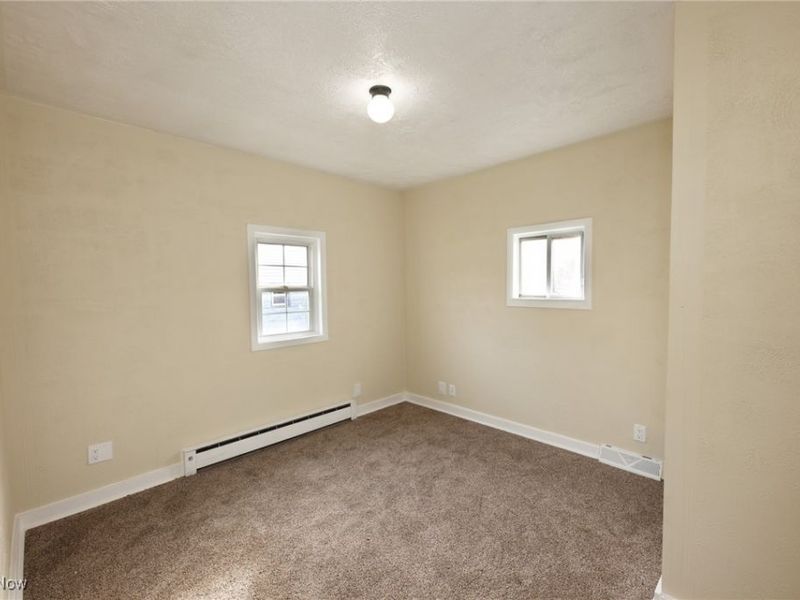 340 Indiana Avenue, Chester, WV 26034 Photo 12