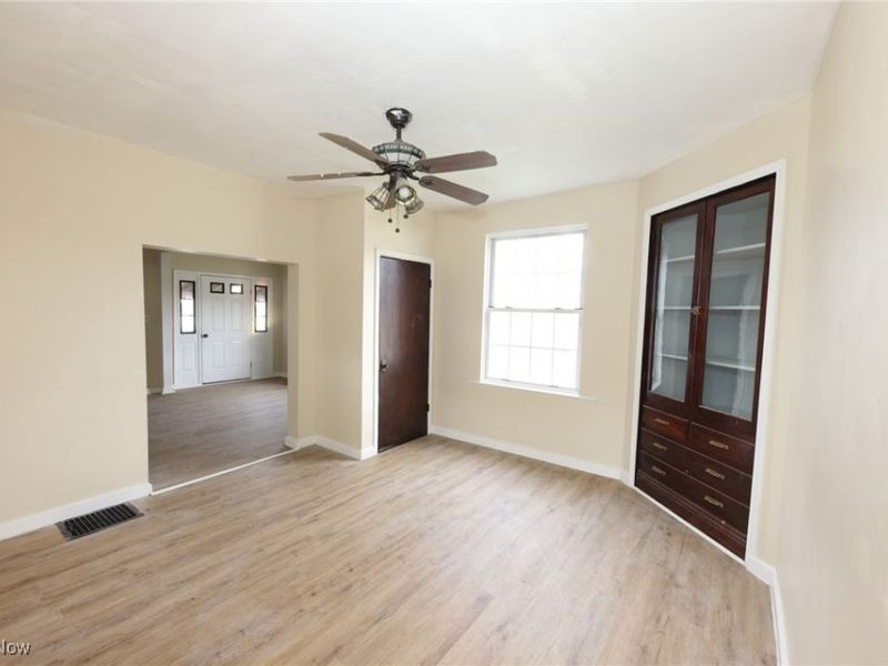 340 Indiana Avenue, Chester, WV 26034 Photo 8