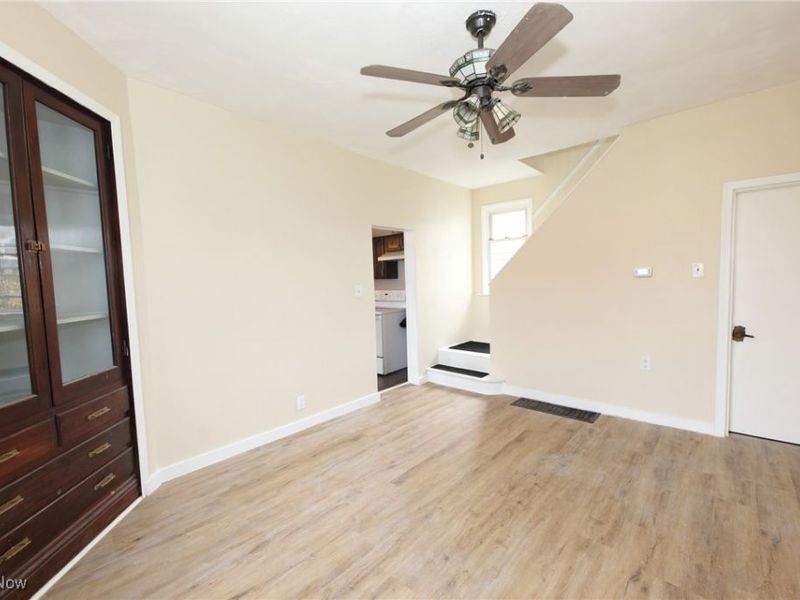 340 Indiana Avenue, Chester, WV 26034 Photo 9