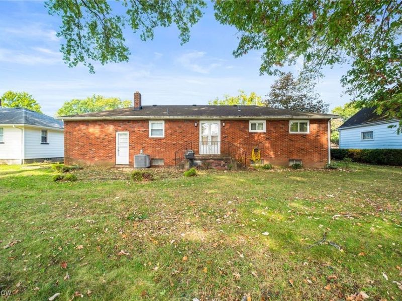 193 Euclid Boulevard, Youngstown, OH 44505 Photo 30