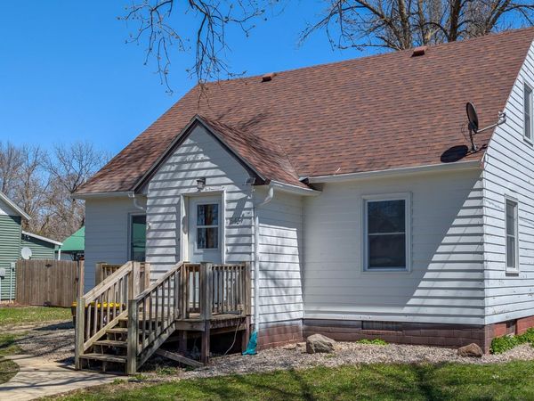 545 2nd Avenue SE, Wells, MN 56097