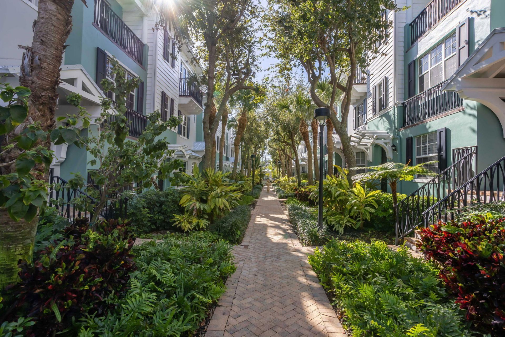 349 E Mallory Circle, Delray Beach, FL 33483 Photo