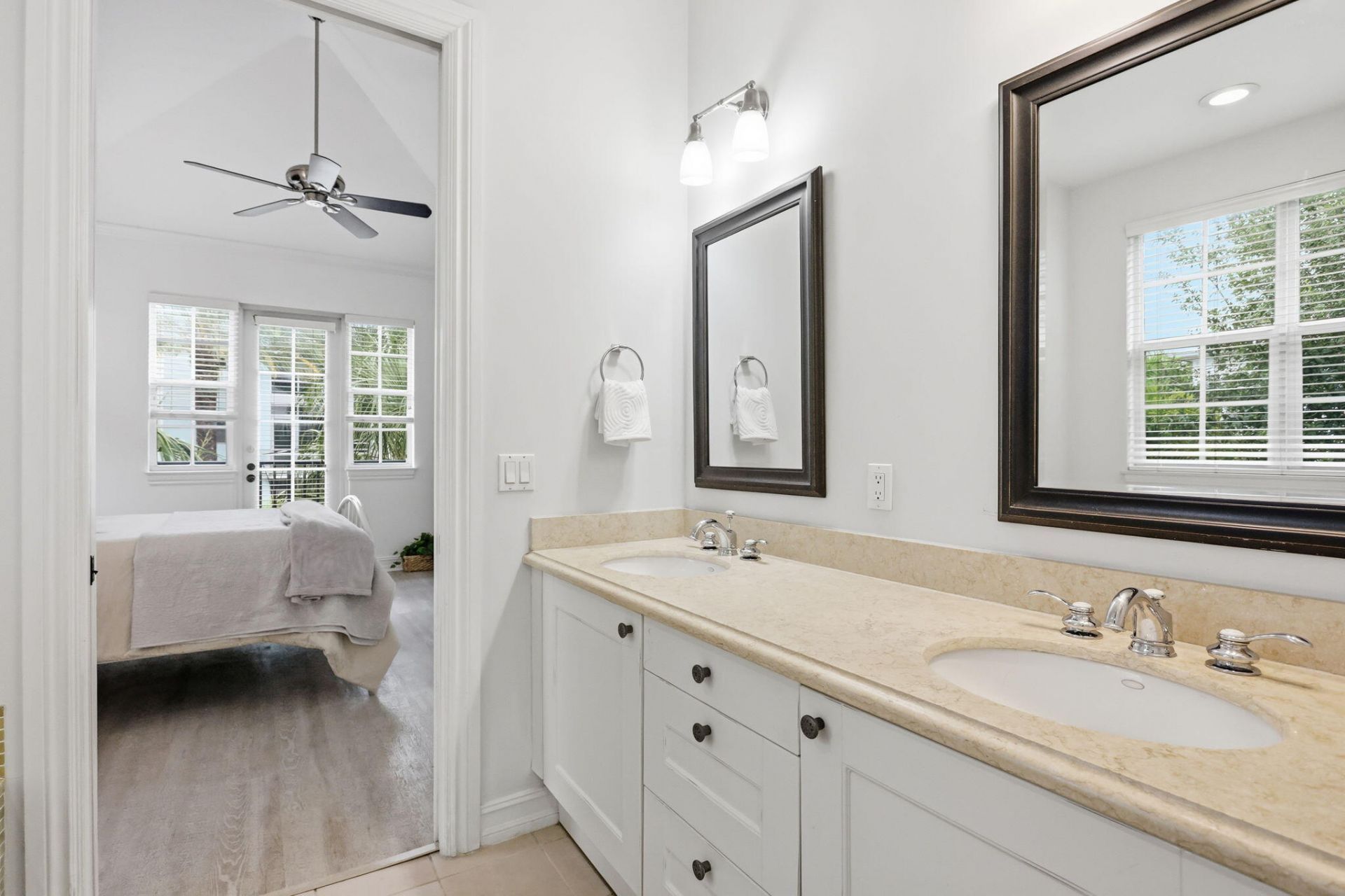 349 E Mallory Circle, Delray Beach, FL 33483 Photo