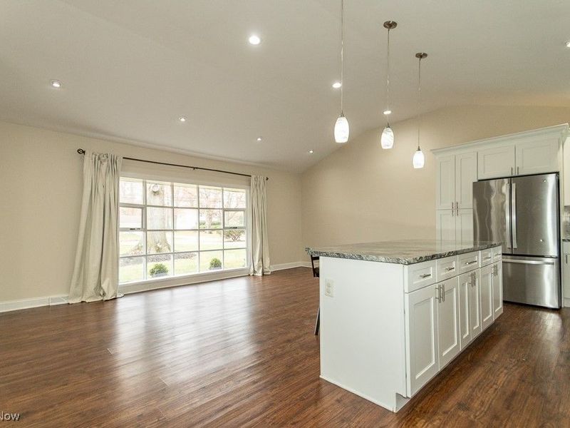 363 Balmoral Drive, Richmond Heights, OH 44143 Photo 13