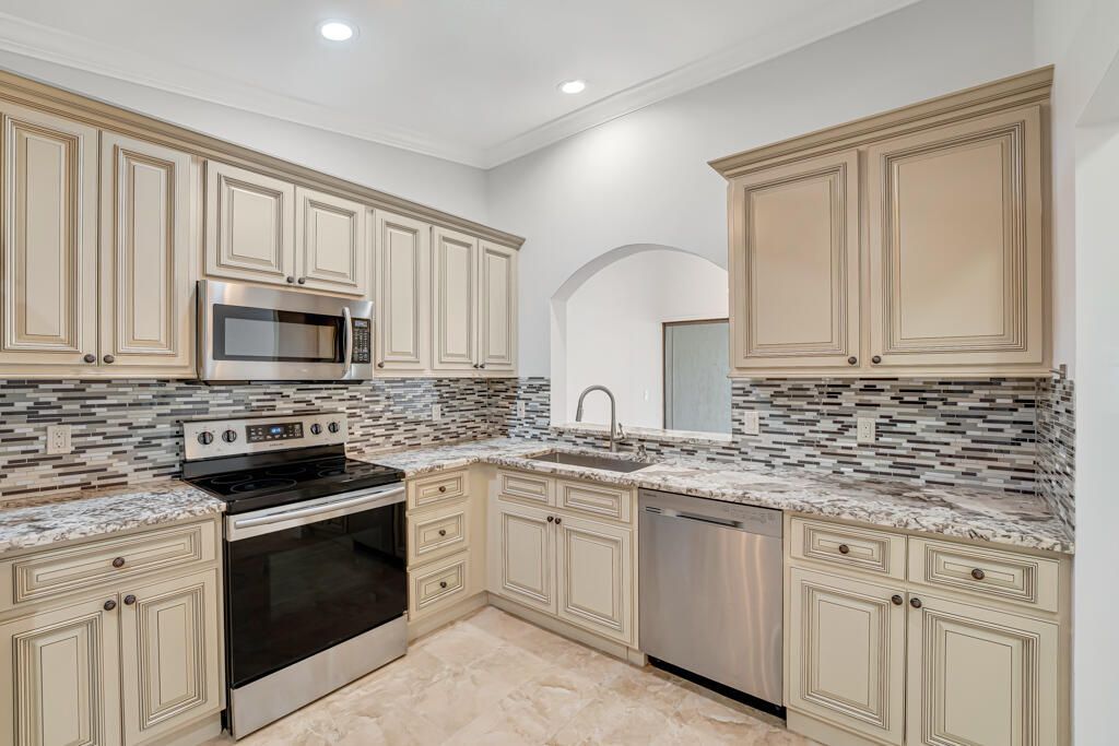 3304 Perimeter Drive, Greenacres, FL 33467 Photo