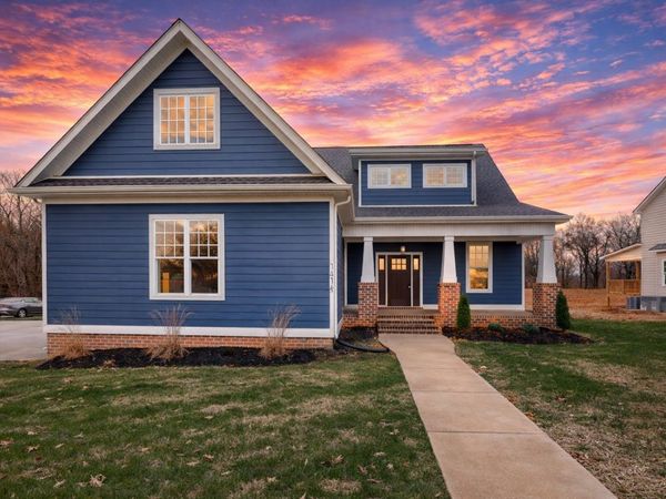 1414 Rooster Ridge Rd, Pleasant View, TN 37146