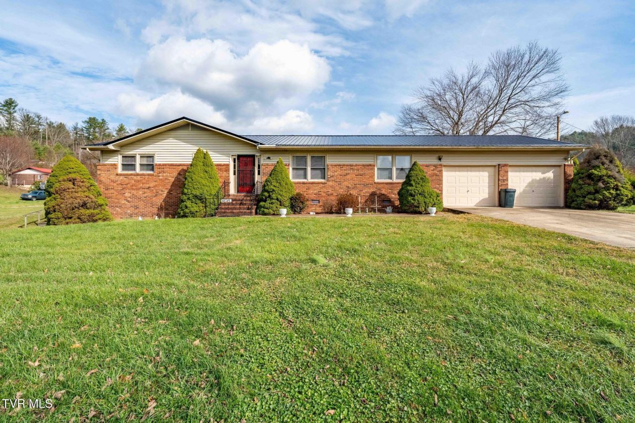 4549 Pine Orchard Road, Butler, TN 37640 Main Photo
