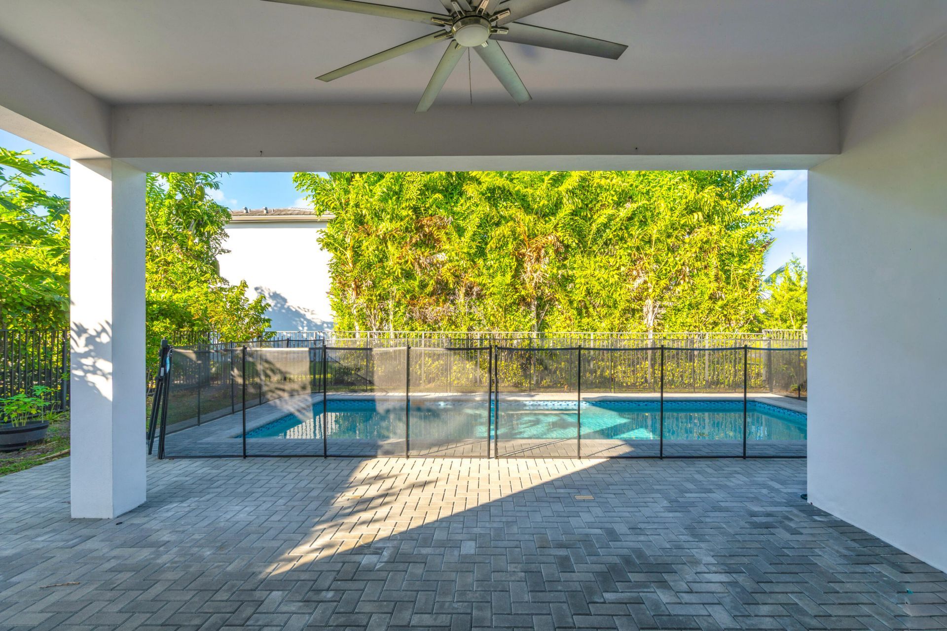 8281 Oceanus Drive, Boca Raton, FL 33496 Photo