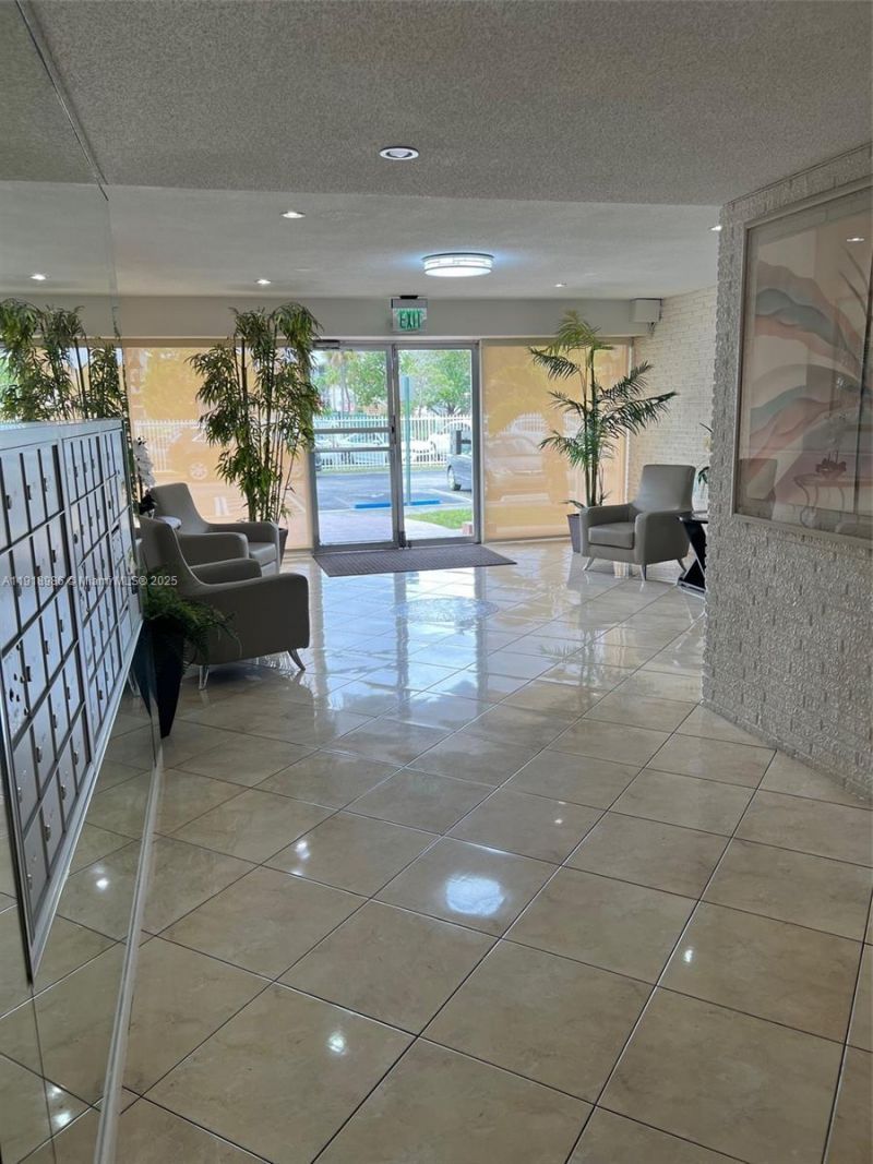 16801 NE 14th Ave, Unit 309, Miami, FL 33162 Photo