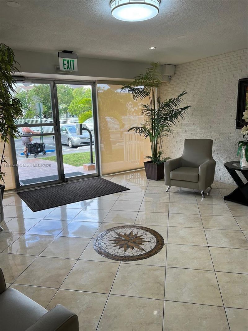 16801 NE 14th Ave, Unit 309, Miami, FL 33162 Photo
