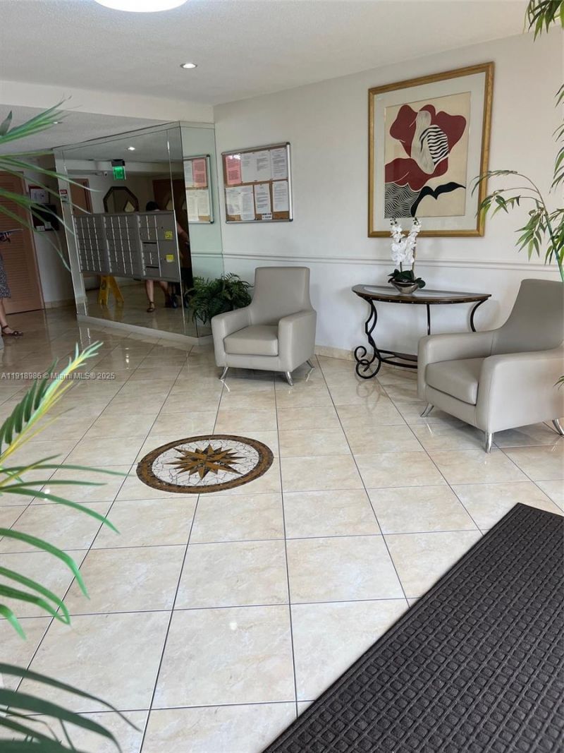 16801 NE 14th Ave, Unit 309, Miami, FL 33162 Photo