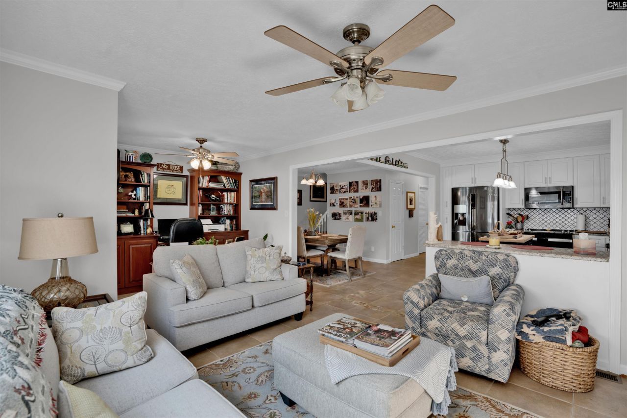 110 Rose Garden Point Photo 11