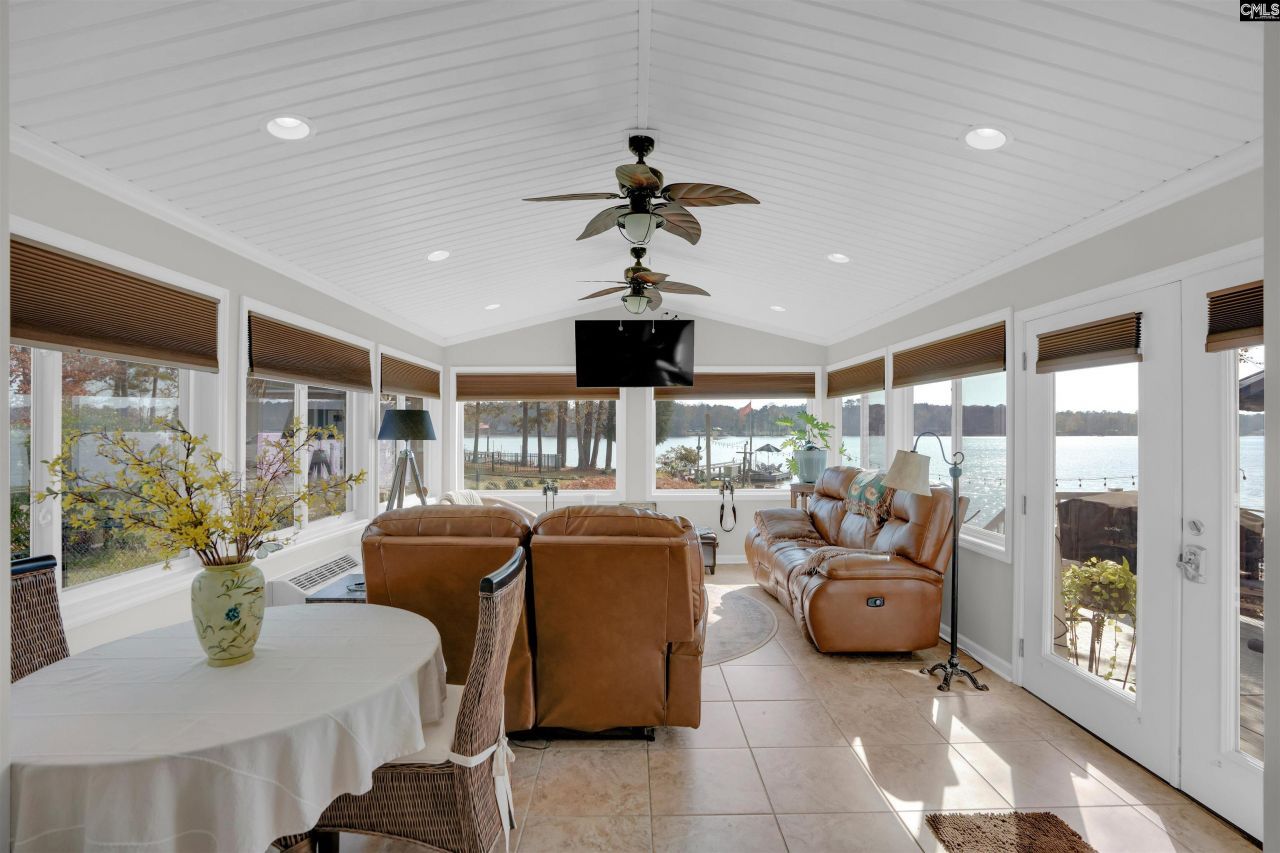 110 Rose Garden Point Photo 20